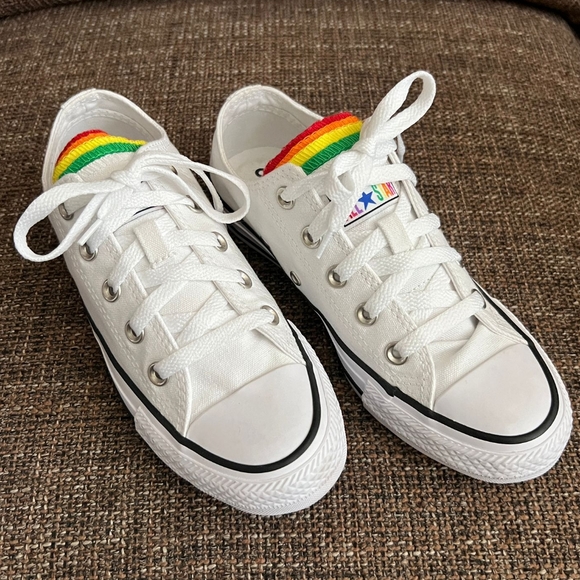 Converse All Star Lo Rainbow Multi Tongue Pride Sneakers, Women's 6, Men's 4 - Picture 4 of 8